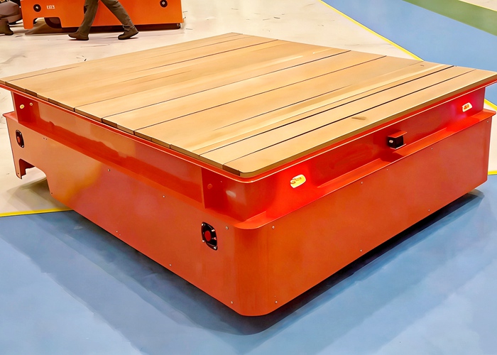 1.5吨蓄电池无轨车